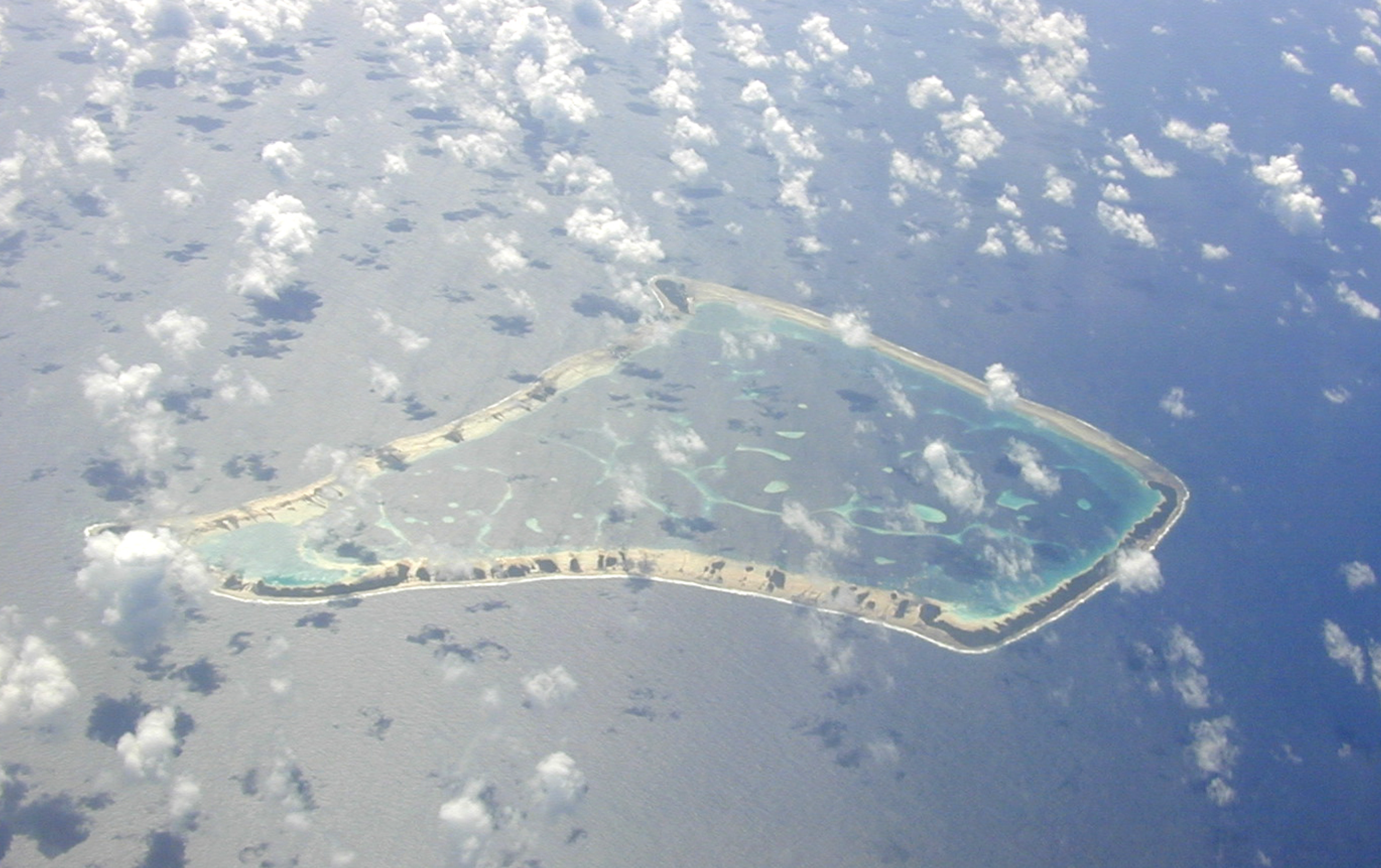 Healthy coral reefs produce clouds and precipitation